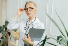 Seven Thriving Industries for Family Nurse Practitioners: Where Healthcare Meets Opportunity Family Nurse Practitioners
